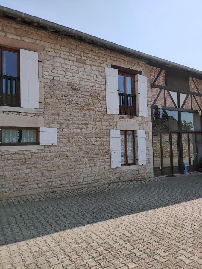 La Ferme Du Grand Faubourg Bed & Breakfast Pont-de-Vaux Dış mekan fotoğraf