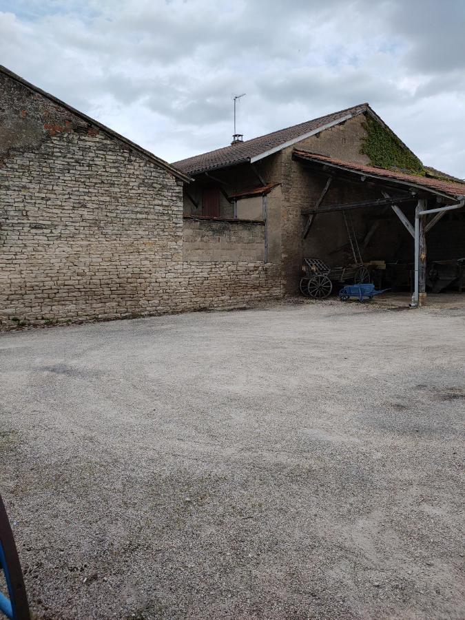 La Ferme Du Grand Faubourg Bed & Breakfast Pont-de-Vaux Dış mekan fotoğraf