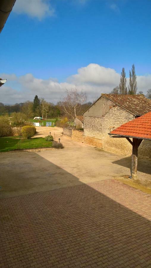 La Ferme Du Grand Faubourg Bed & Breakfast Pont-de-Vaux Dış mekan fotoğraf