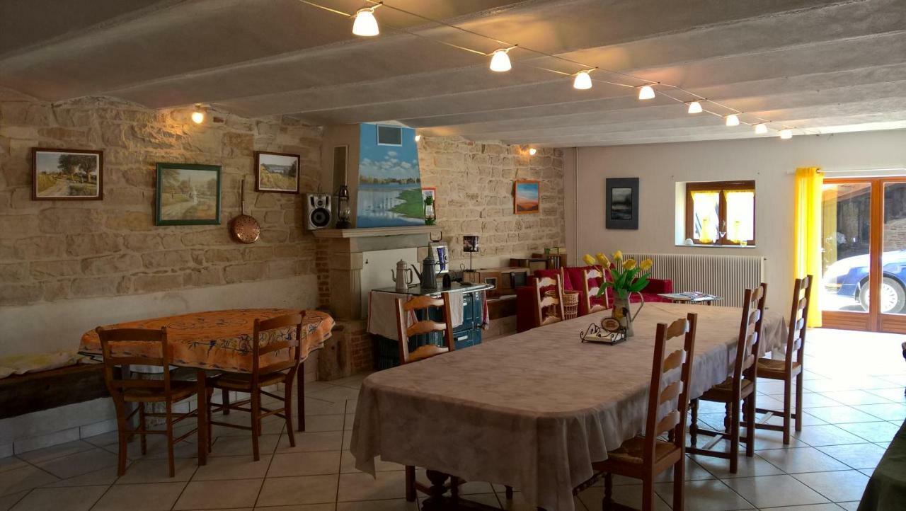 La Ferme Du Grand Faubourg Bed & Breakfast Pont-de-Vaux Dış mekan fotoğraf